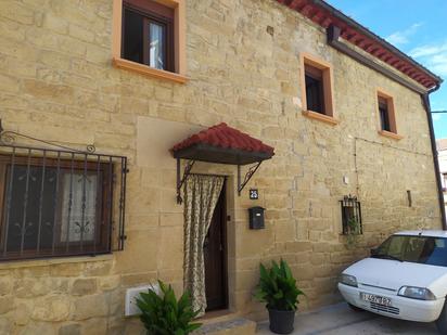 Vista exterior de Casa o xalet en venda en Armañanzas amb Calefacció i Terrassa