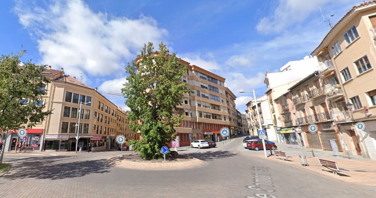 Vista exterior de Piso en venta en Segovia Capital