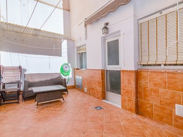 Casa pareada con balcón en venta en La Zubia Ciudad