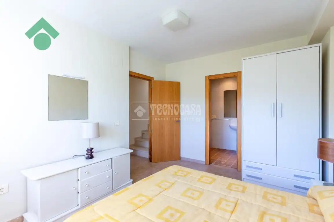Habitación de Casa adosada en venta en Almuñécar con Aire acondicionado, Terraza y Amueblado