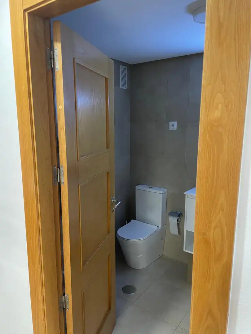 Bany de Apartament de lloguer en Torre-Pacheco amb Aire condicionat, Piscina i Moblat