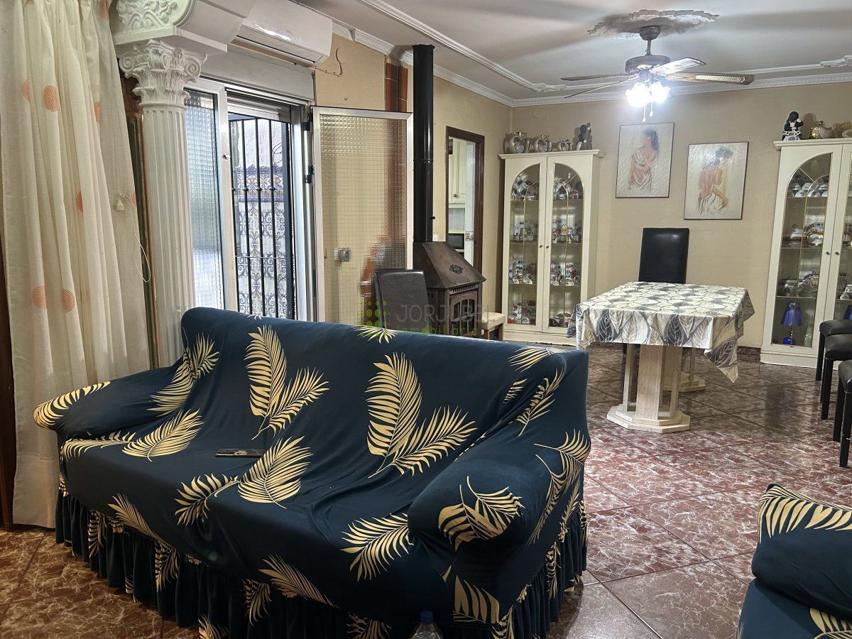 Living room of House or chalet for sale in Castellón de la Plana / Castelló de la Plana  with Air Conditioner, Heating and Storage room
