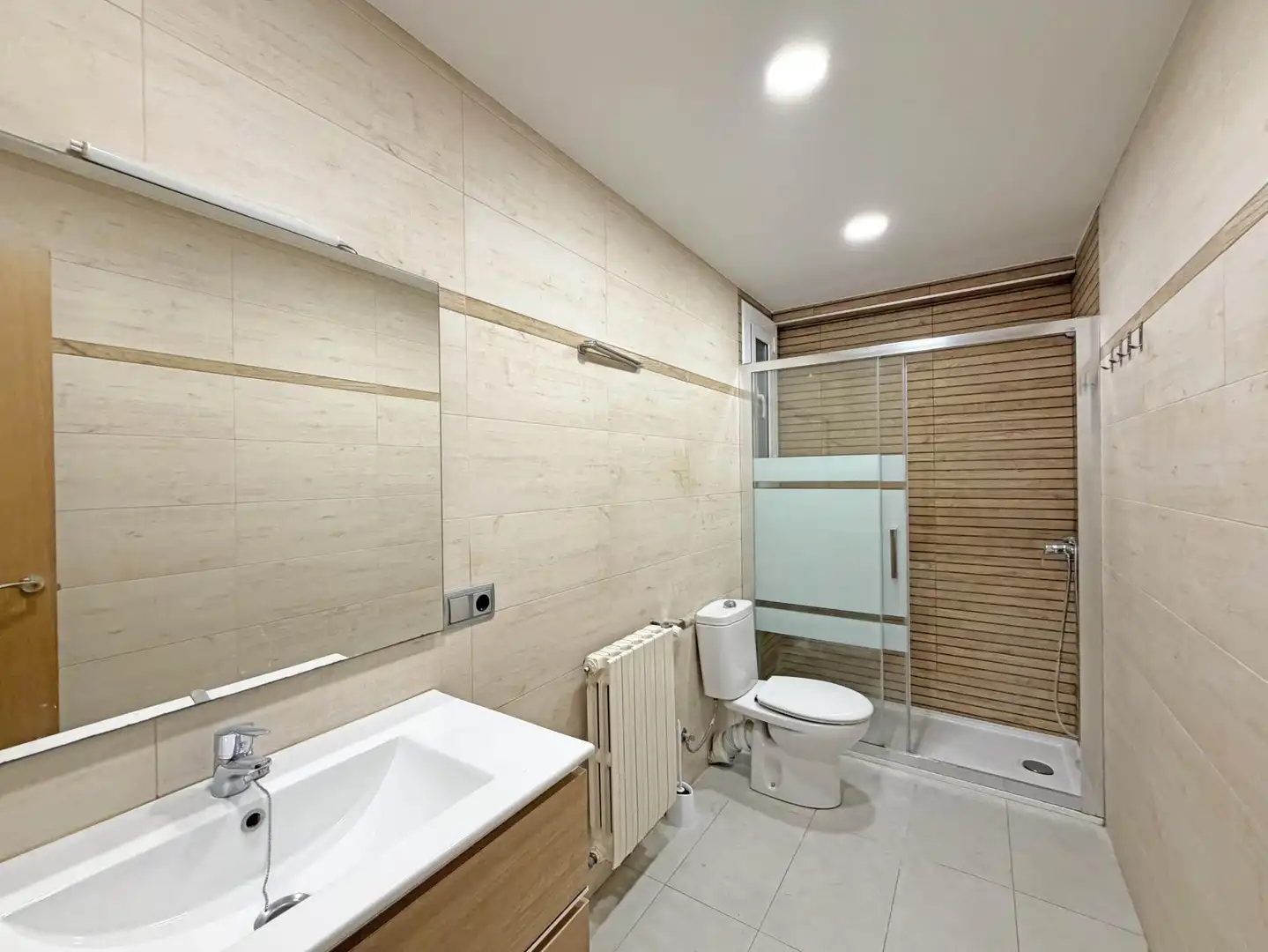 Baño de Piso en venta en Montblanc con Aire acondicionado, Calefacción y Parquet