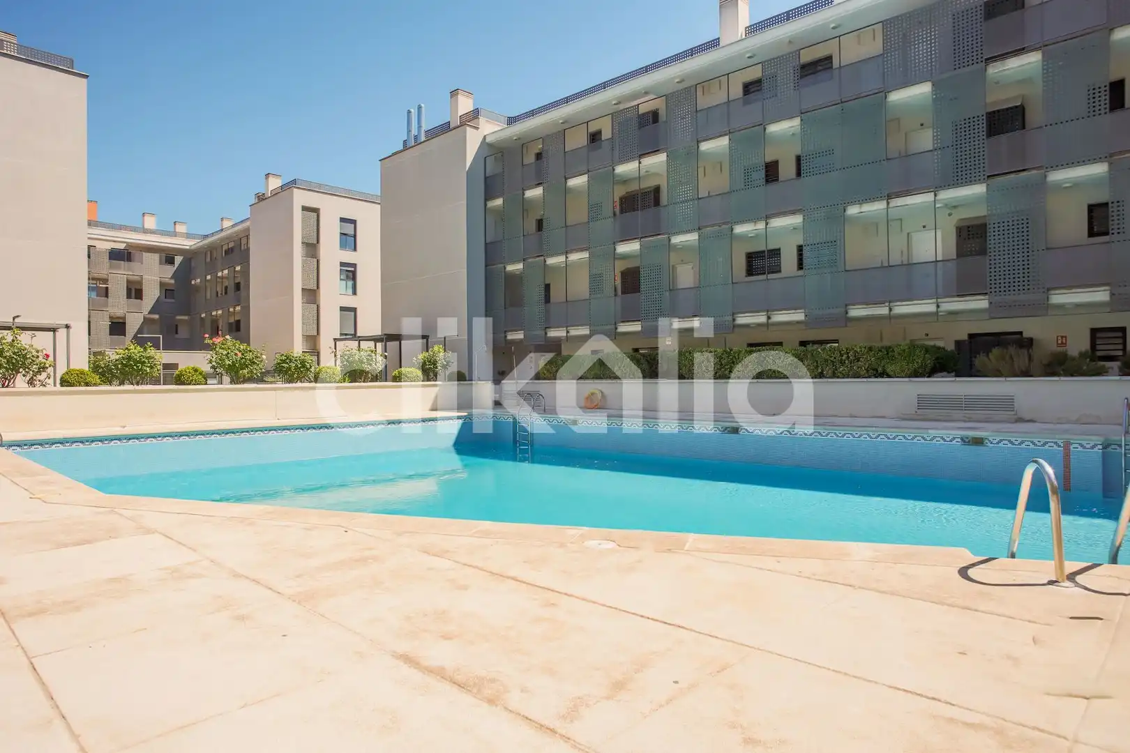 Piscina de Piso en venta en Torrejón de Ardoz con Calefacción, Terraza y Trastero
