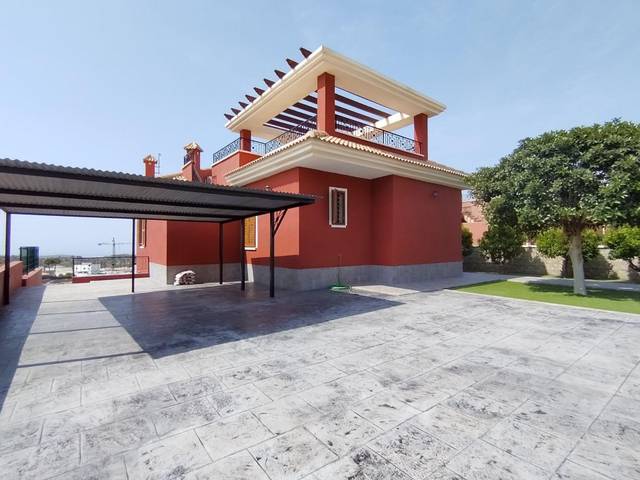 Casa-chalet en Venta en Balcón de Finestrat - Terra Marina