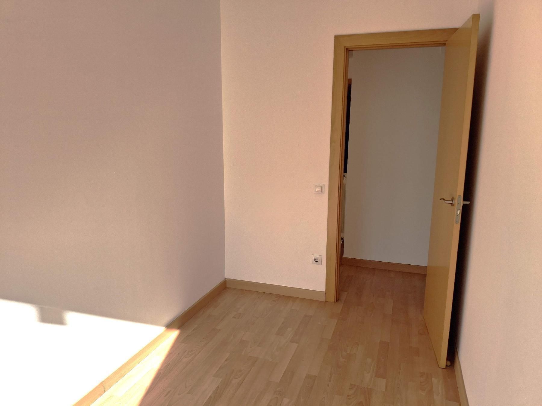 Bedroom of Flat for sale in Vilafranca del Penedès
