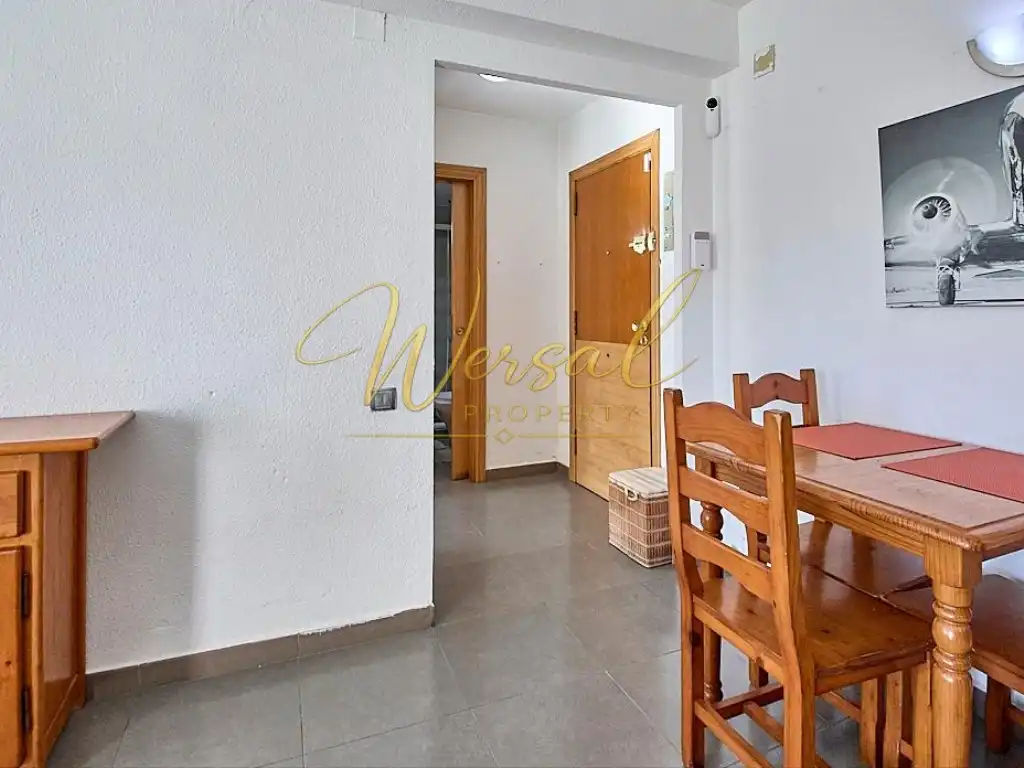 Dormitori de Apartament en venda en Salou amb Piscina comunitària