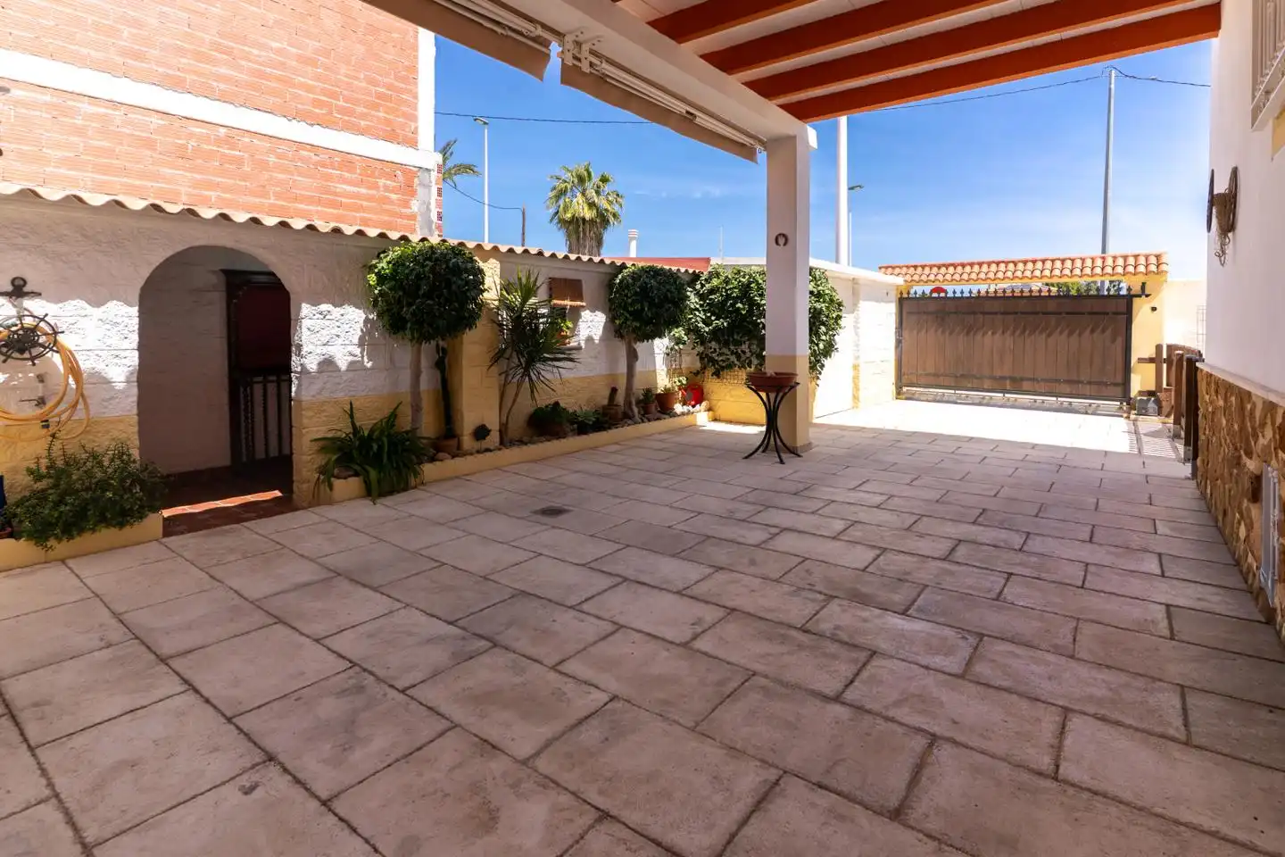 Terraza de Casa o chalet en venta en Elche / Elx con Aire acondicionado, Calefacción y Jardín privado