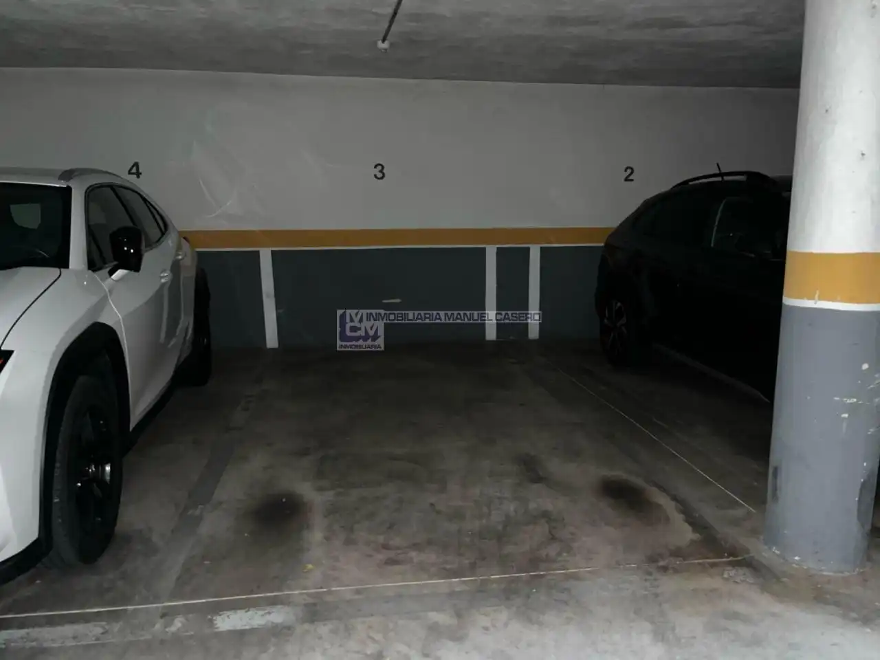 Parking de Piso en venta en Cáceres con Calefacción, Terraza y Trastero