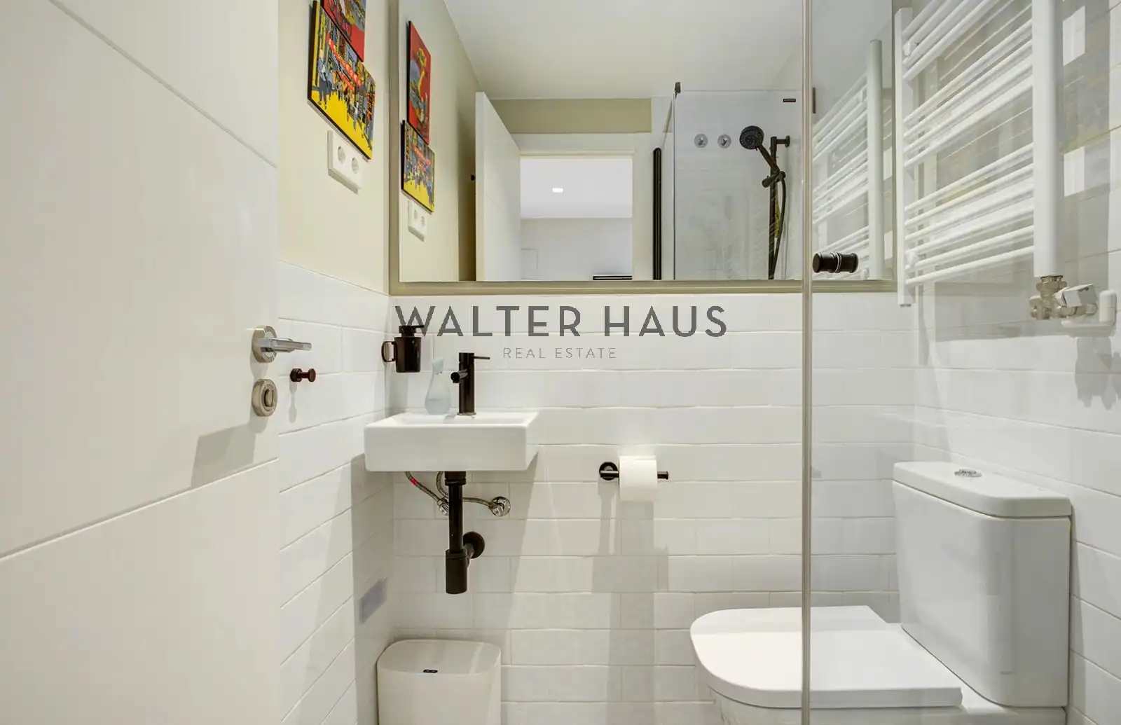 Bathroom of Attic for sale in Barcelona  with Air Conditioner, Terrace and Balcony