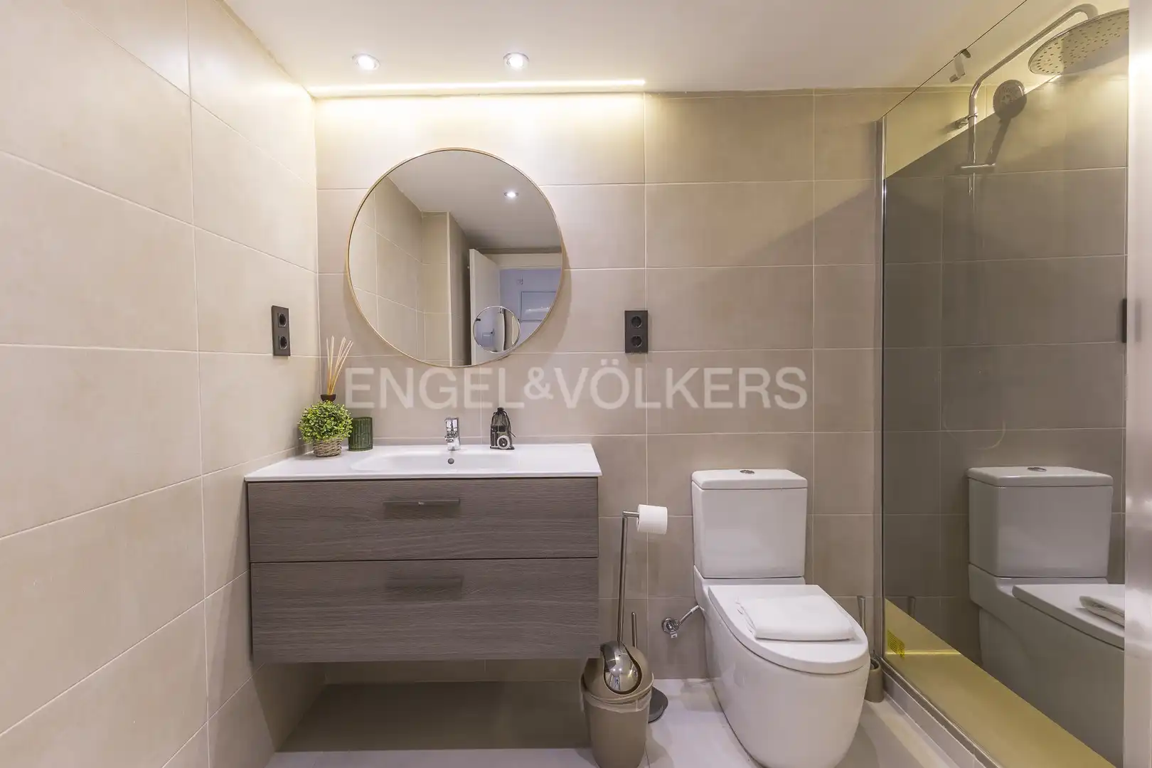 Baño de Apartamento en venta en Madrid con Aire acondicionado, Calefacción y Balcón