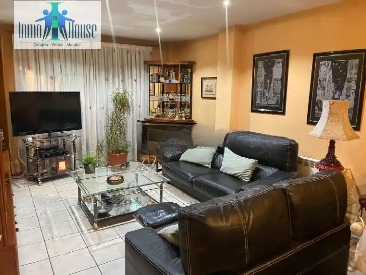 Sala de estar de Casa o chalet en venta en Albacete con Aire acondicionado, Jardín privado y Terraza