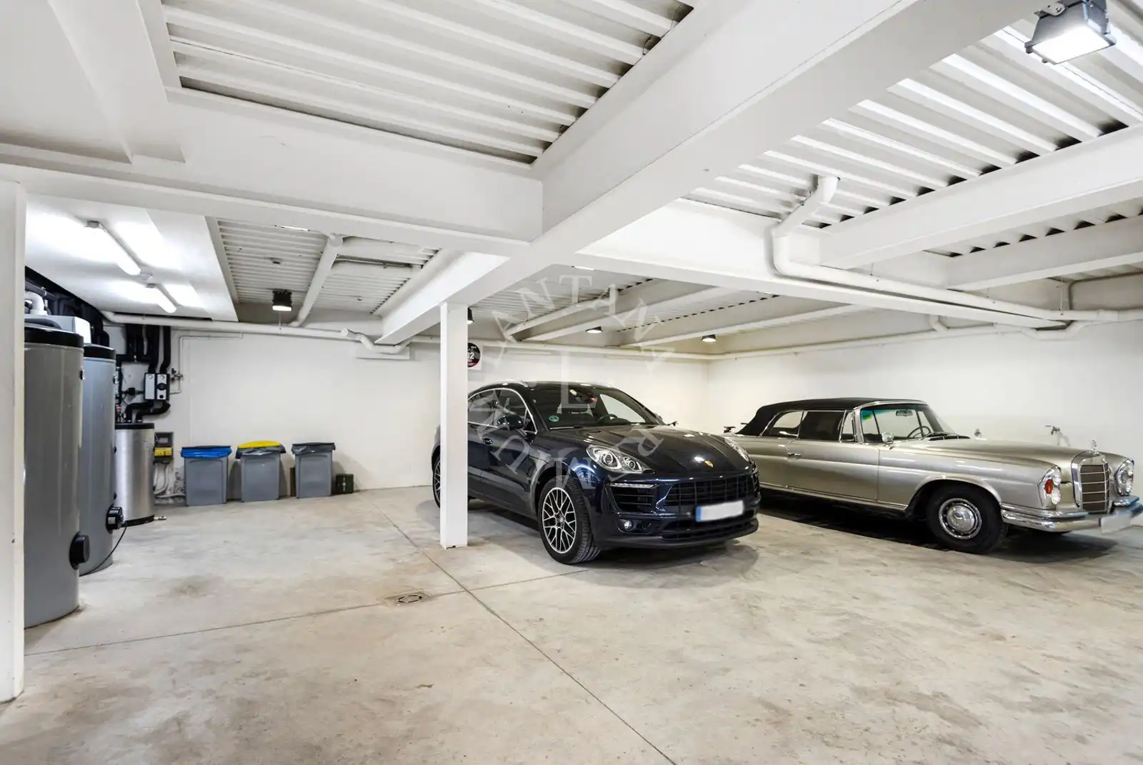 Parking de Casa o chalet en venta en Barcelona con Trastero