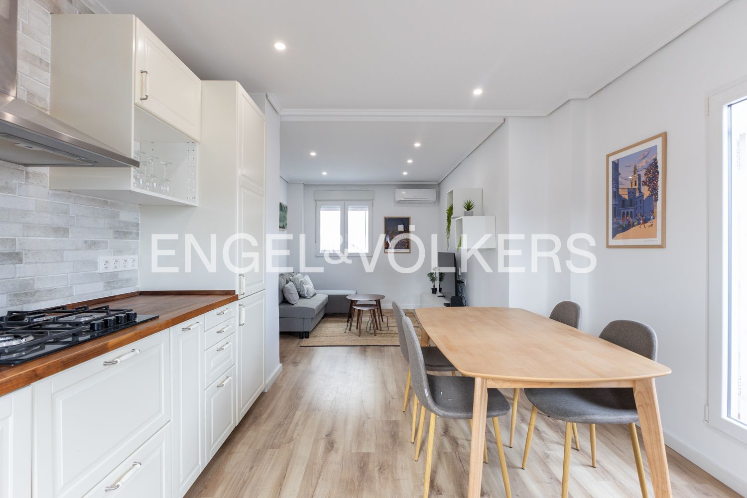 Cocina de Apartamento de alquiler en  Valencia Capital con Aire acondicionado, Calefacción y Terraza