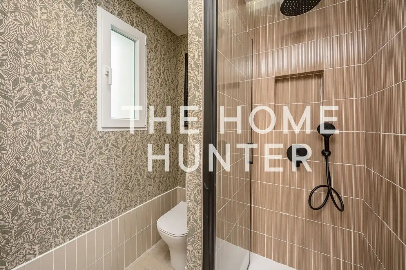 Bathroom of Flat for sale in Madrid  with Air Conditioner, Heating and Furnished