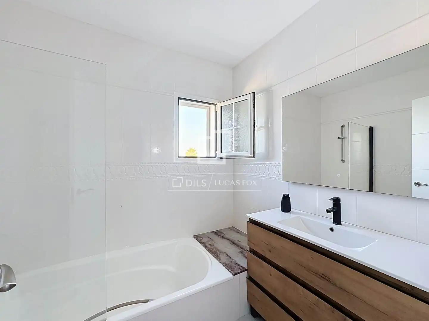 Detached house with terrace for sale in Biniancolla - Punta Prima, imagen 14