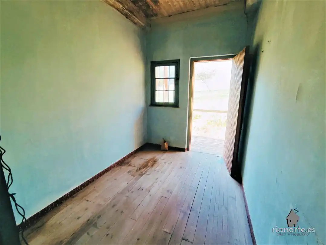 Casa o xalet en venda en Las Regueras   amb Traster