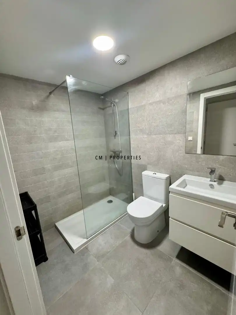 Baño de Piso de alquiler en Valencia con Aire acondicionado, Calefacción y Parquet