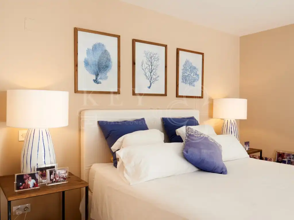 Bedroom of Houses for sale in Es Castell  with Air Conditioner, Heating and Private garden
