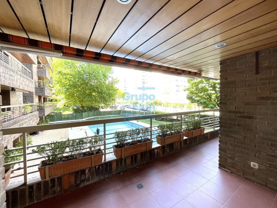 Swimming pool of Flat to rent in Donostia - San Sebastián   with Heating, Terrace and Balcony