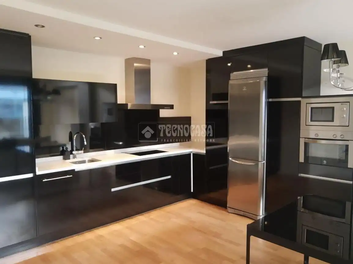 Cocina de Piso en venta en Tres Cantos con Aire acondicionado, Calefacción y Piscina comunitaria