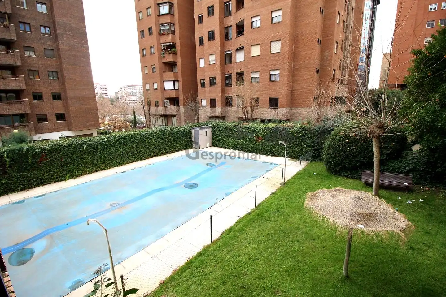 Piscina de Piso en venta en Madrid con Aire acondicionado, Calefacción y Terraza