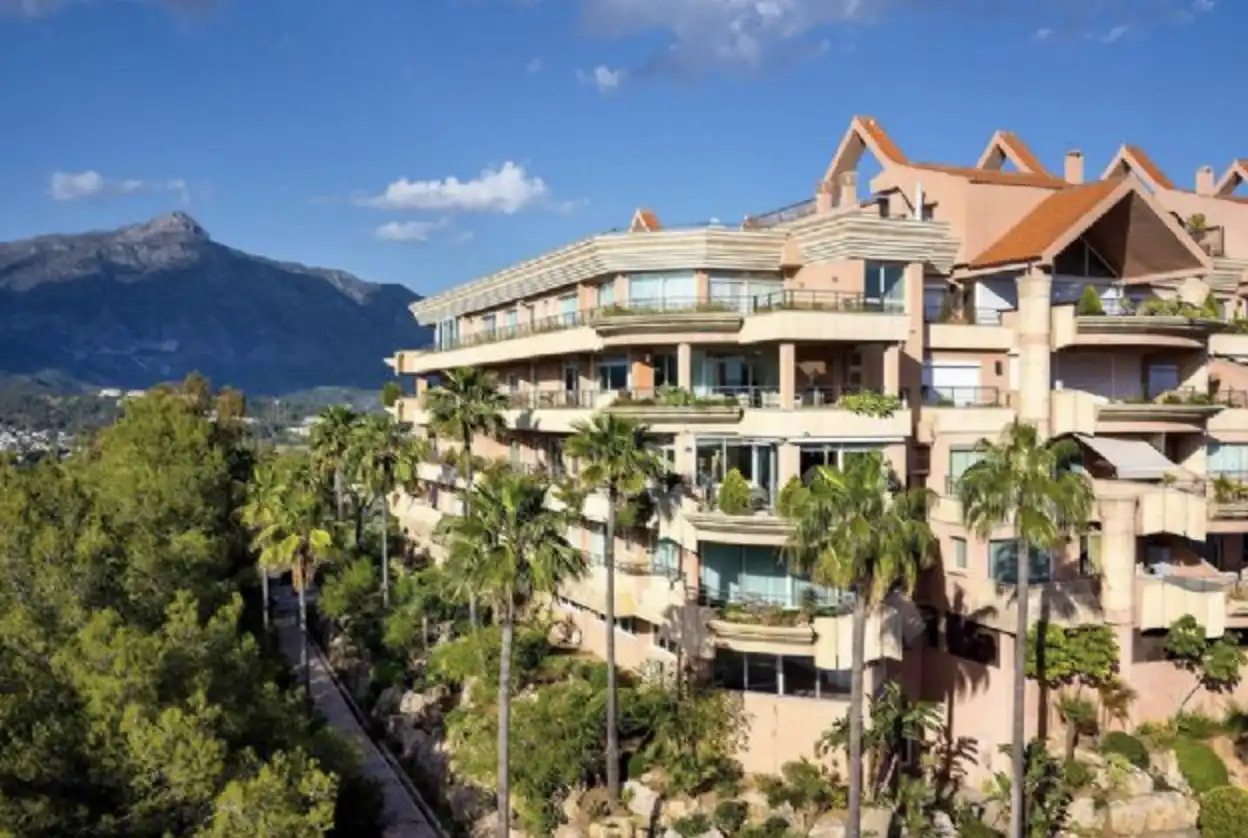 Vista exterior de Apartamento de alquiler en Marbella con Aire acondicionado, Calefacción y Terraza