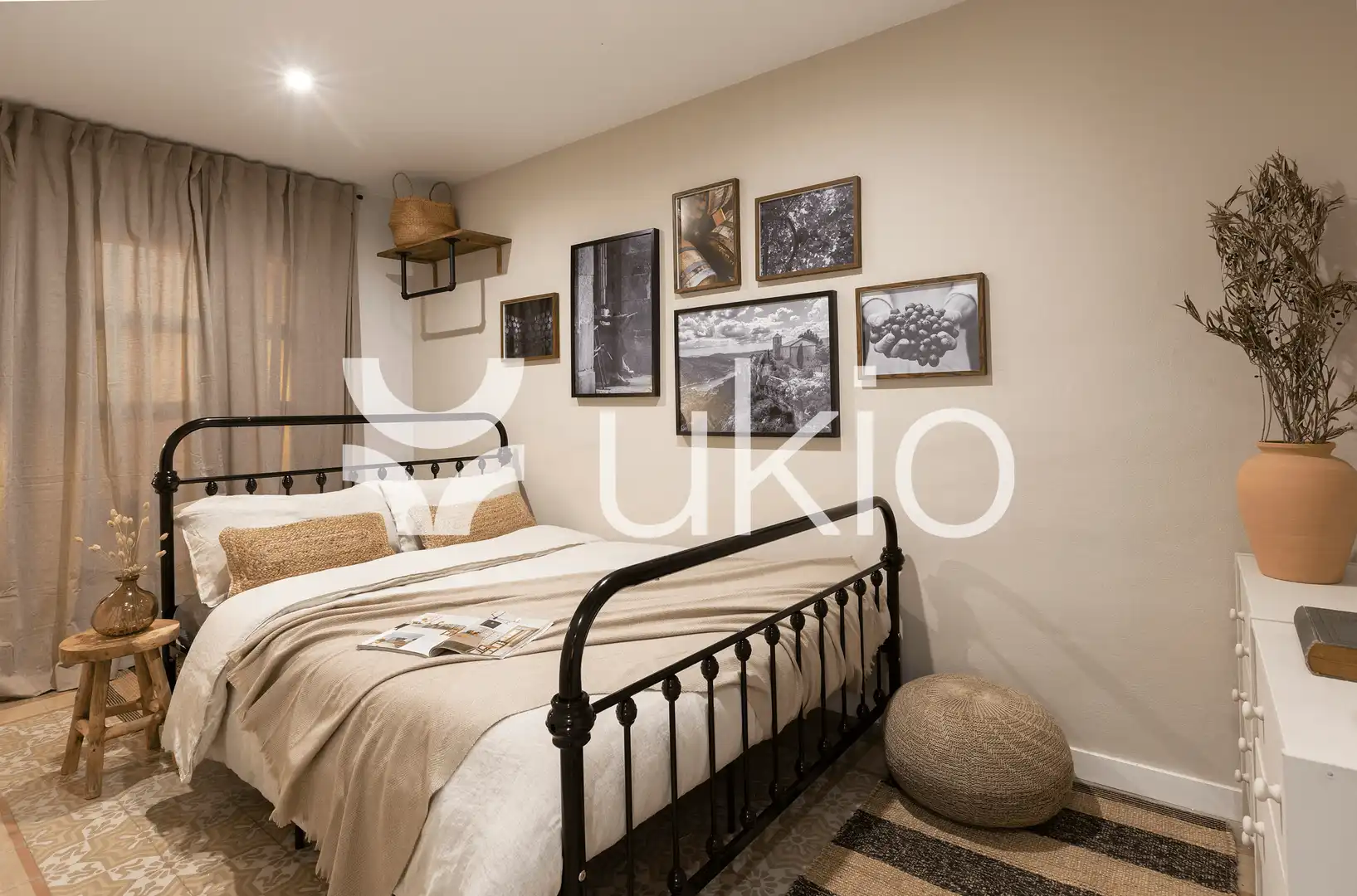 Bedroom of Apartments for rent in Barcelona  with Air Conditioner, Heating and Furnished
