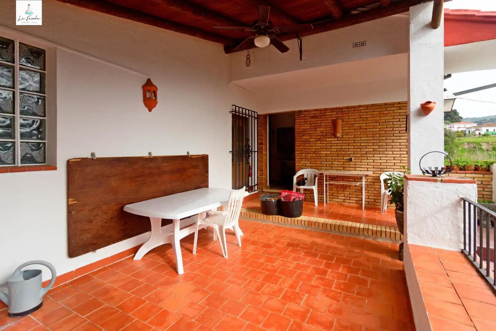 Terrassa de Casa o xalet en venda en Carratraca amb Aire condicionat, Jardí privat i Terrassa
