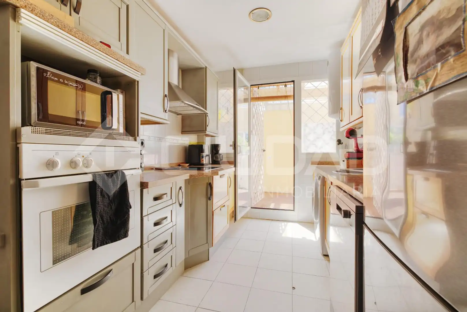 Kitchen of Houses for sale in San Juan de Aznalfarache  with Air Conditioner, Private garden and Community pool