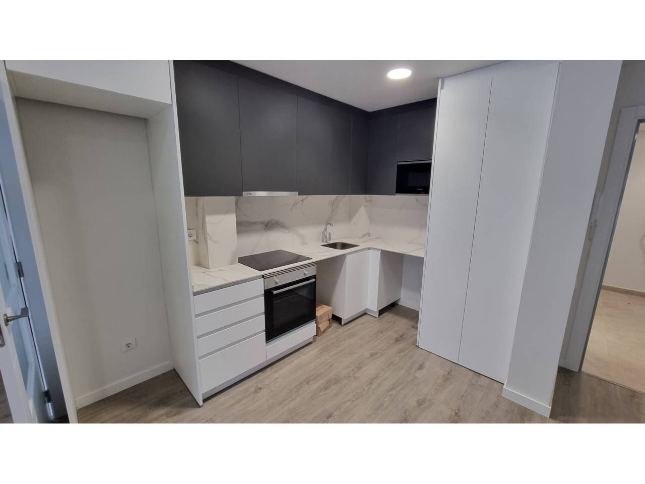 Cuina de Pis de lloguer en Granollers amb Aire condicionat, Calefacció i Terrassa