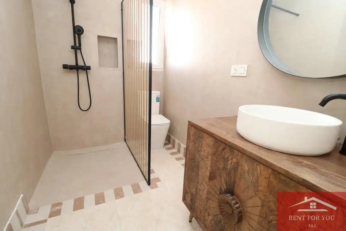 Baño de Piso de alquiler en Alhaurín El Grande con Aire acondicionado, Terraza y Amueblado