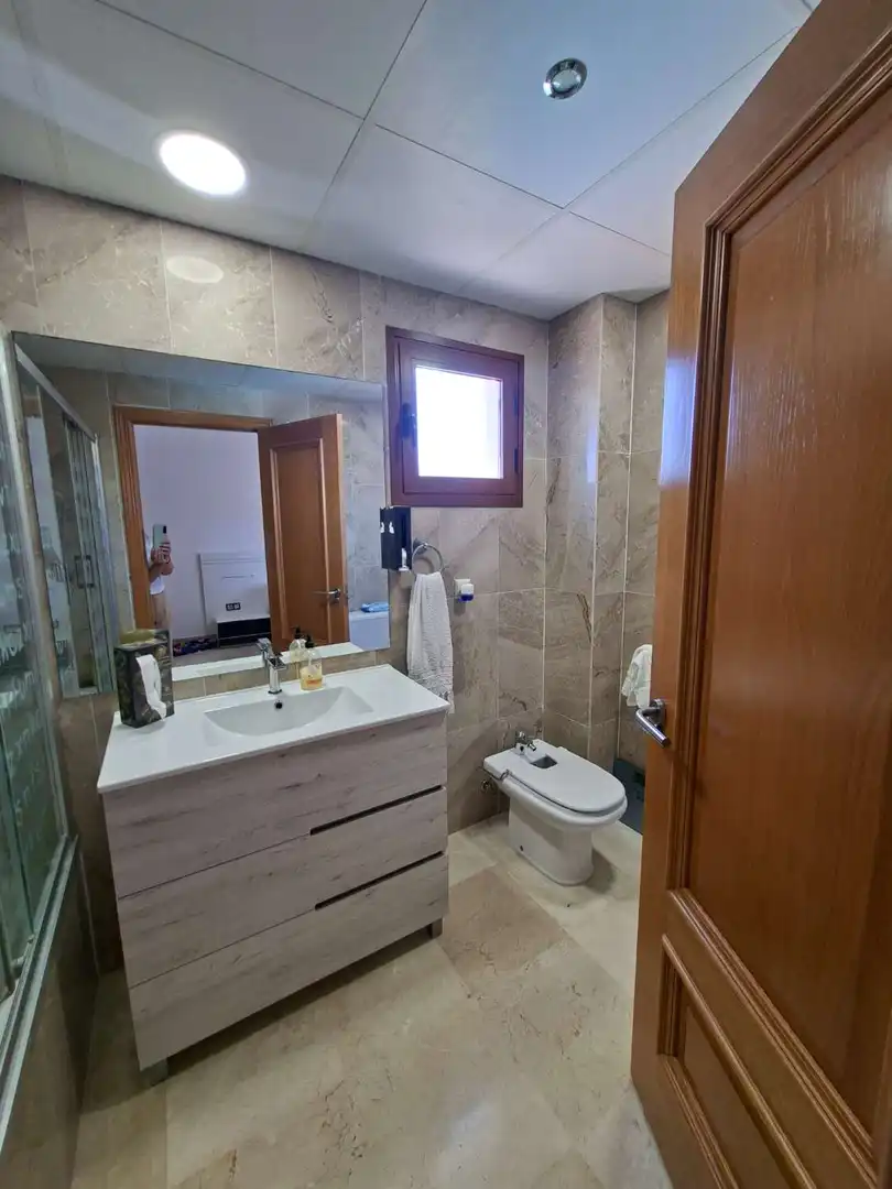Bany de Pis en venda en Mijas amb Aire condicionat, Calefacció i Terrassa