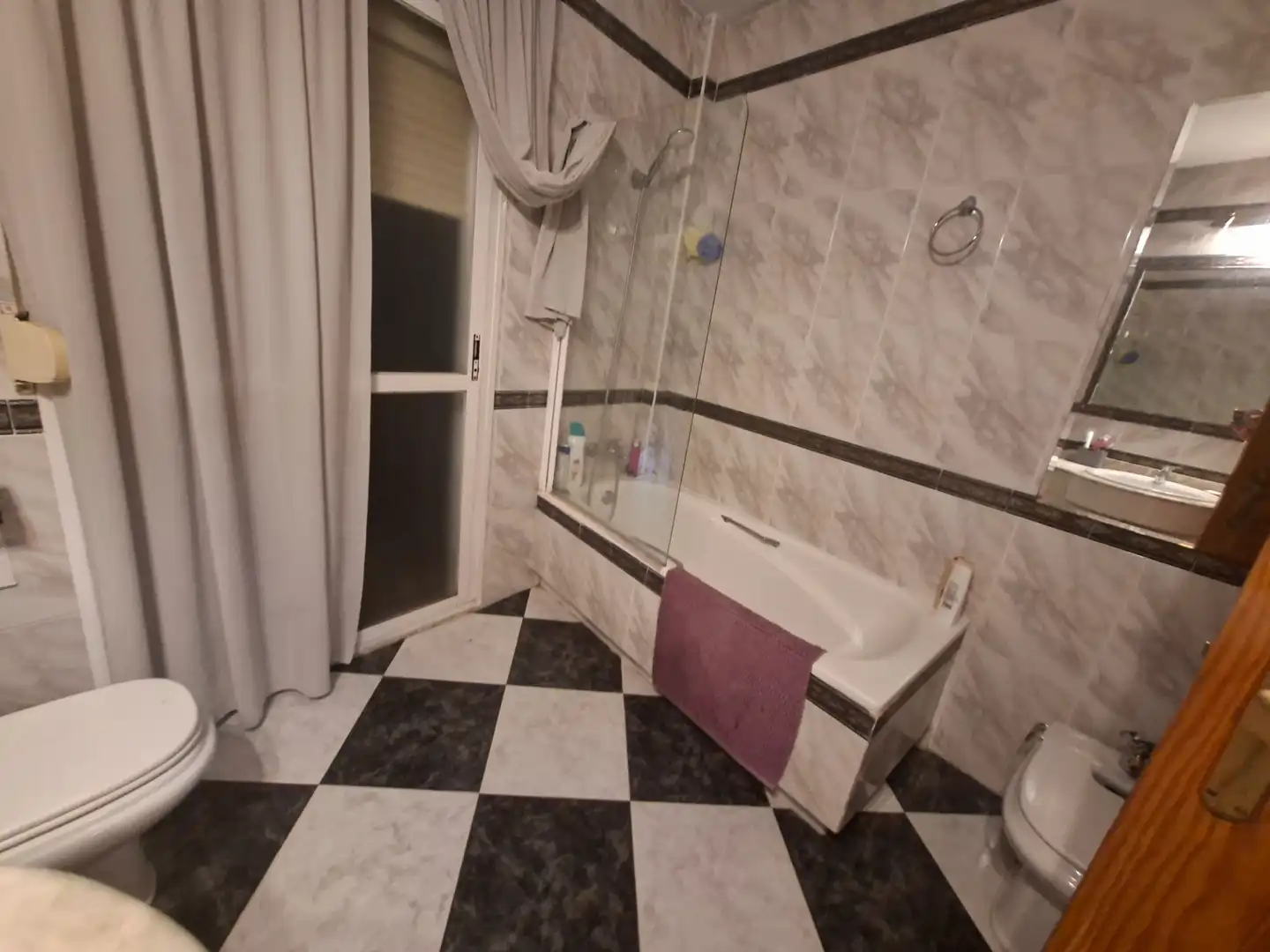 Bathroom of Houses for sale in Bormujos  with Air Conditioner, Heating and Private garden