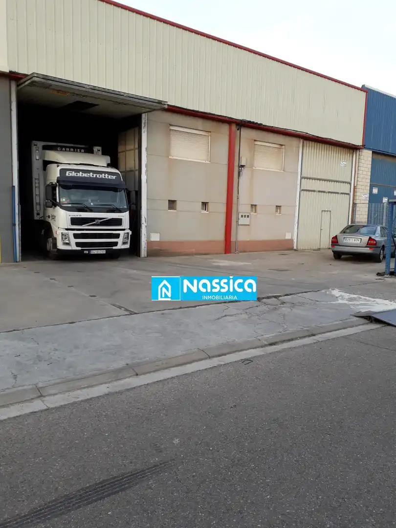Nau industrial de lloguer a Calle Monte Perdiguero 13