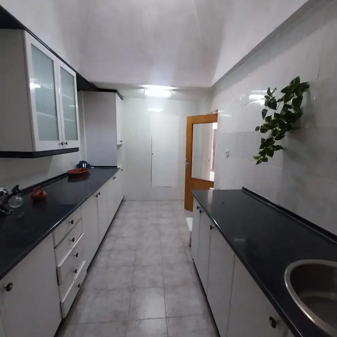 Cuina de Casa o xalet en venda en Matapozuelos amb Calefacció, Jardí privat i Terrassa