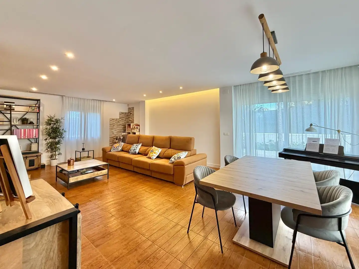 Sala de estar de Casa o chalet en venta en Elche / Elx con Aire acondicionado, Jardín privado y Terraza