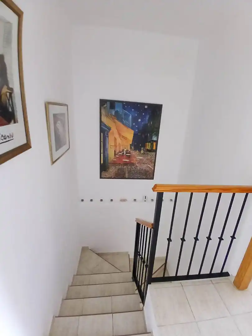 Maisonette zum Verkauf in Estepona mit Klimaanlage, Terrasse und Möbliert