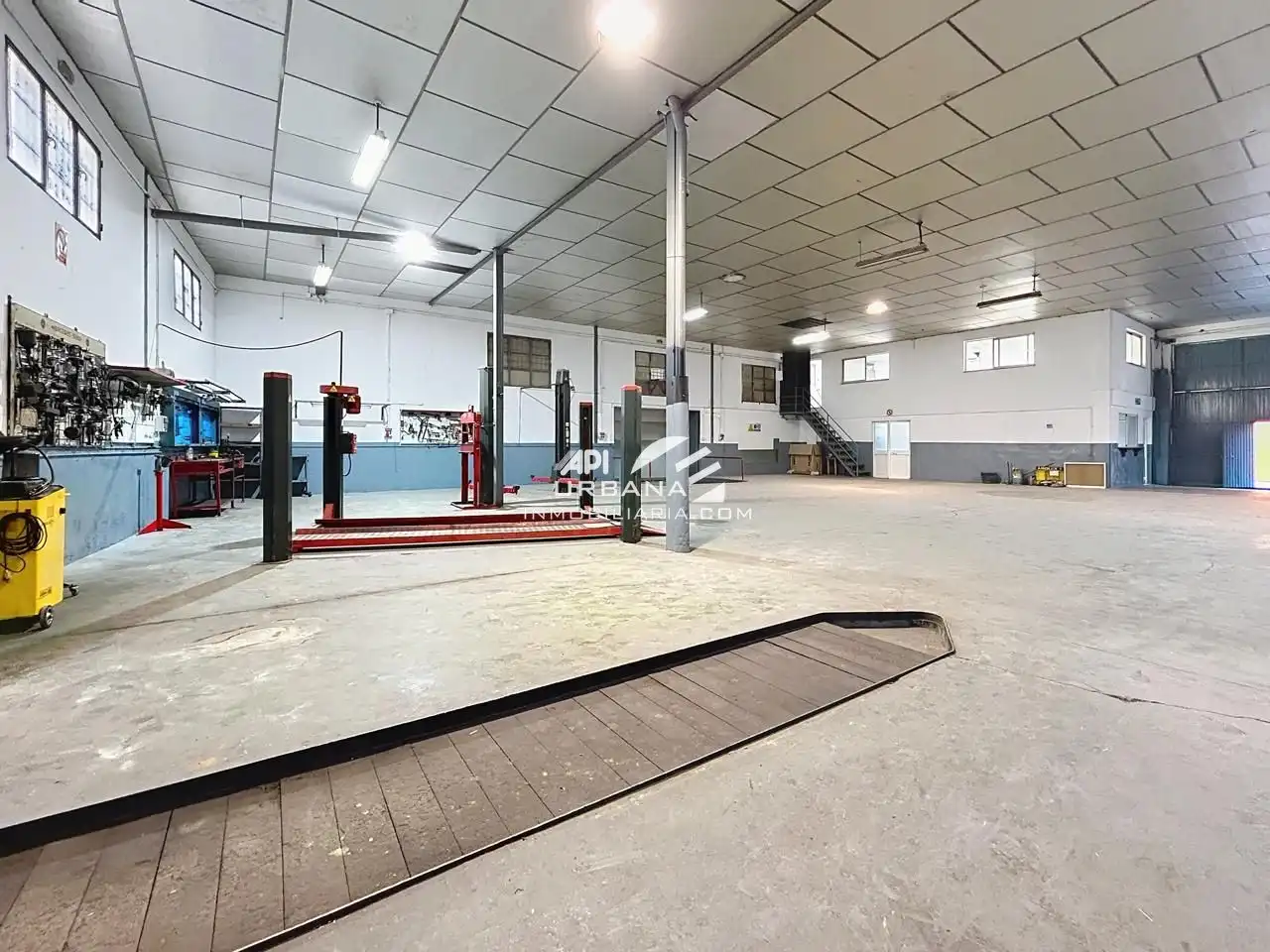 Nave industrial de alquiler en Lucena