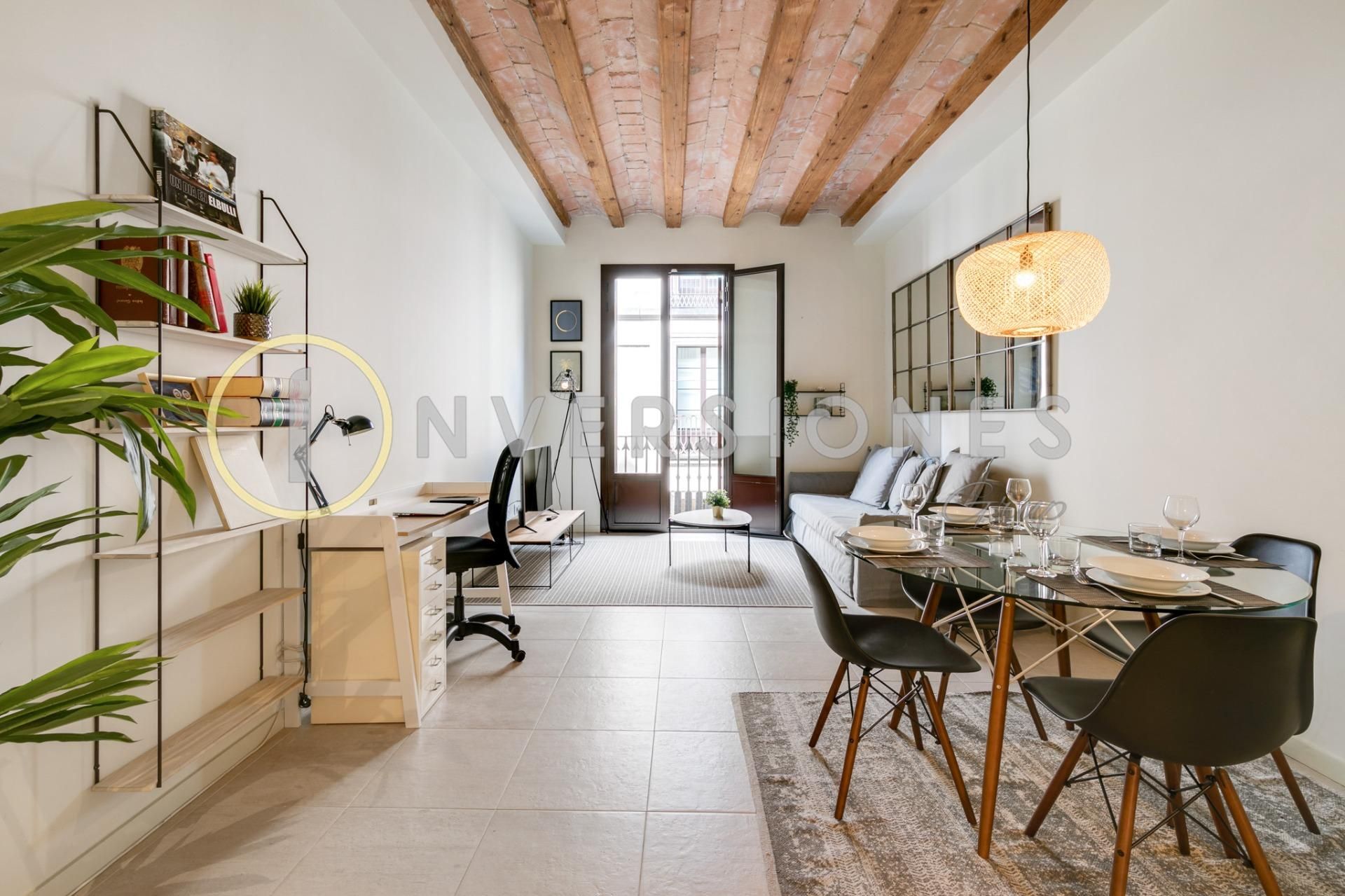 Sala d'estar de Pis de lloguer en  Barcelona Capital amb Aire condicionat, Calefacció i Parquet