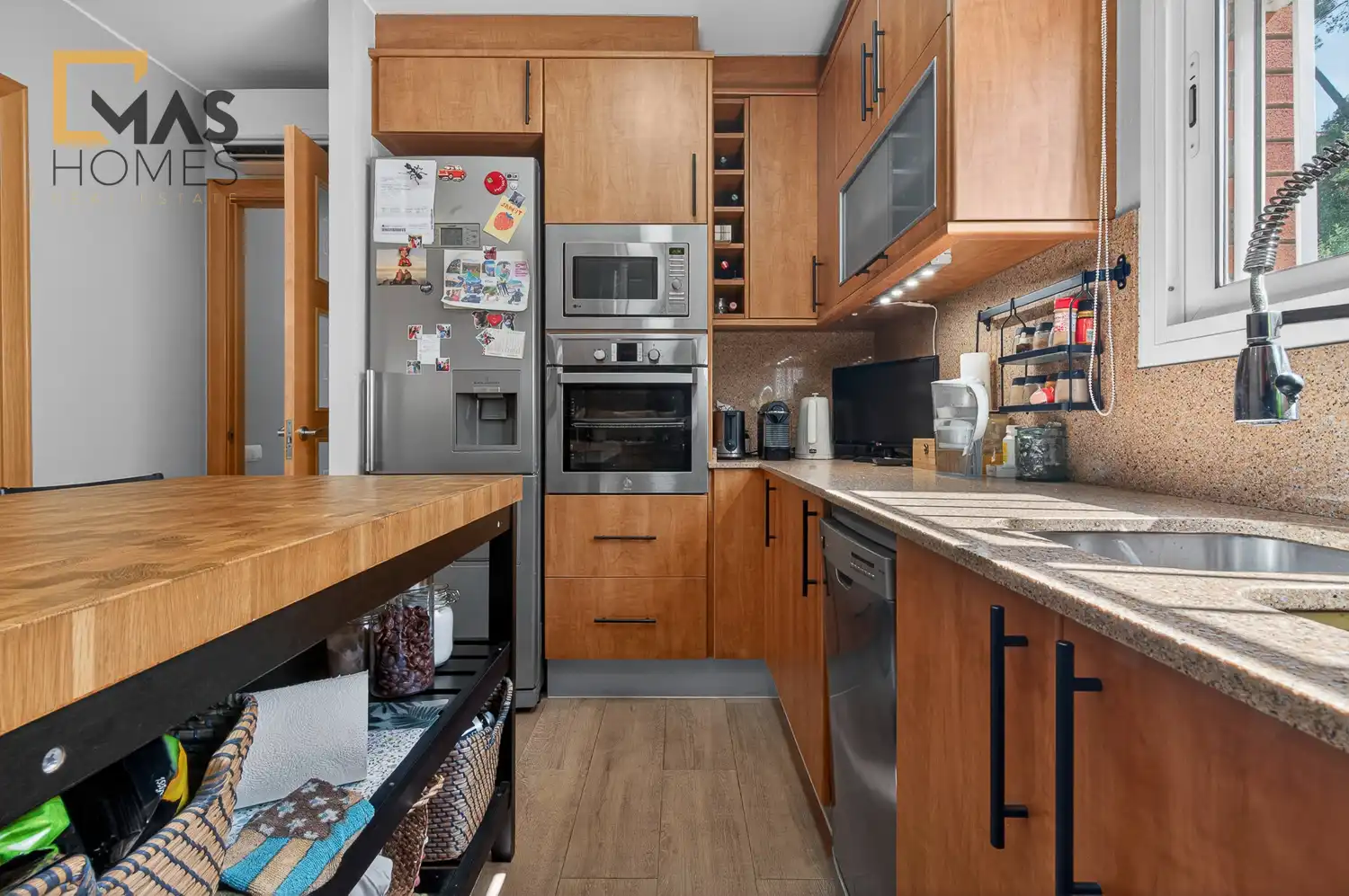 Kitchen of Duplexes for sale in Sant Cugat del Vallès  with Air Conditioner, Heating and Private garden