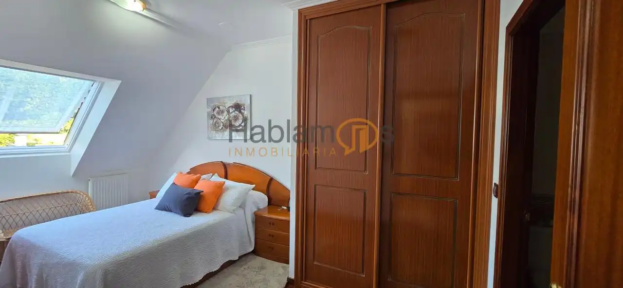 Dormitori de Àtic en venda en Caldas de Reis amb Calefacció, Parquet i Terrassa