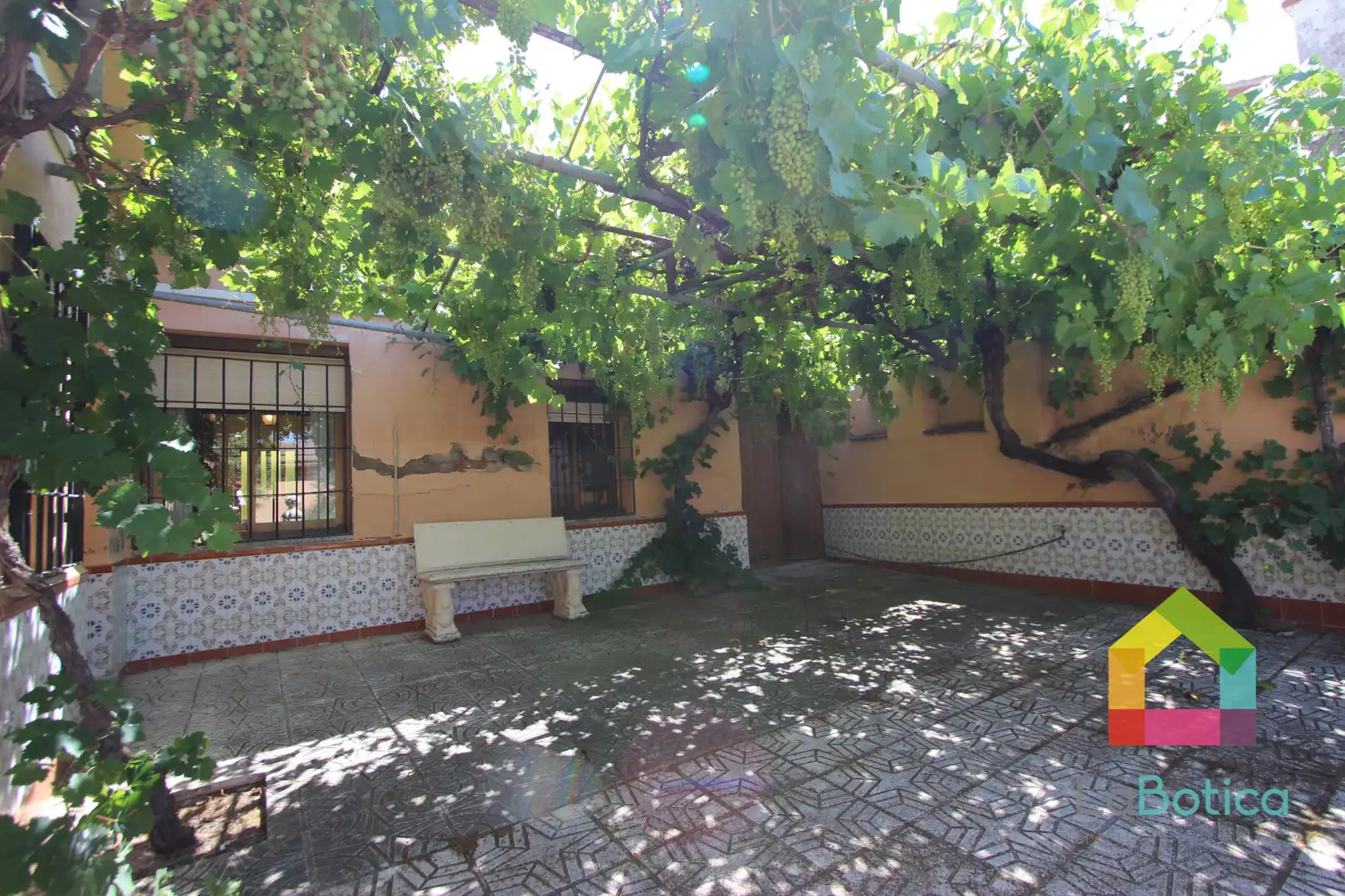 Garden of Detached homes for sale in San Martín de Montalbán  with Air Conditioner, Heating and Furnished