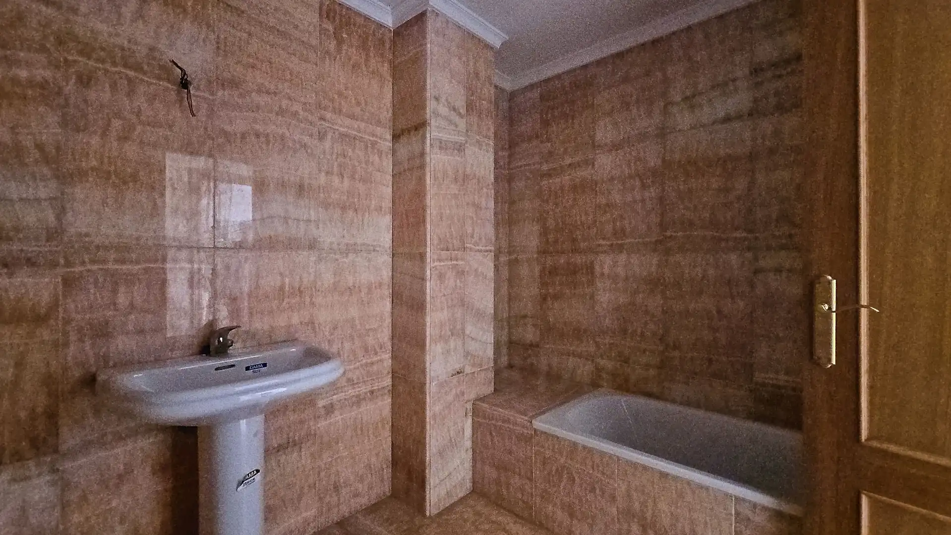 Baño de Piso en venta en Roquetas de Mar con Aire acondicionado y Terraza