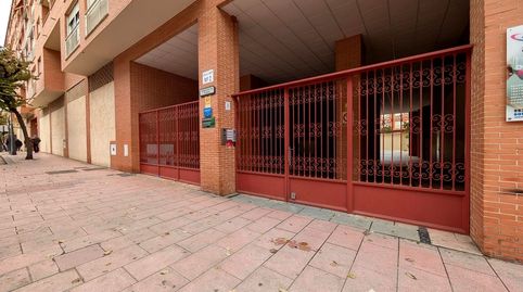 Amplia plaza de garaje en calle Jaén.