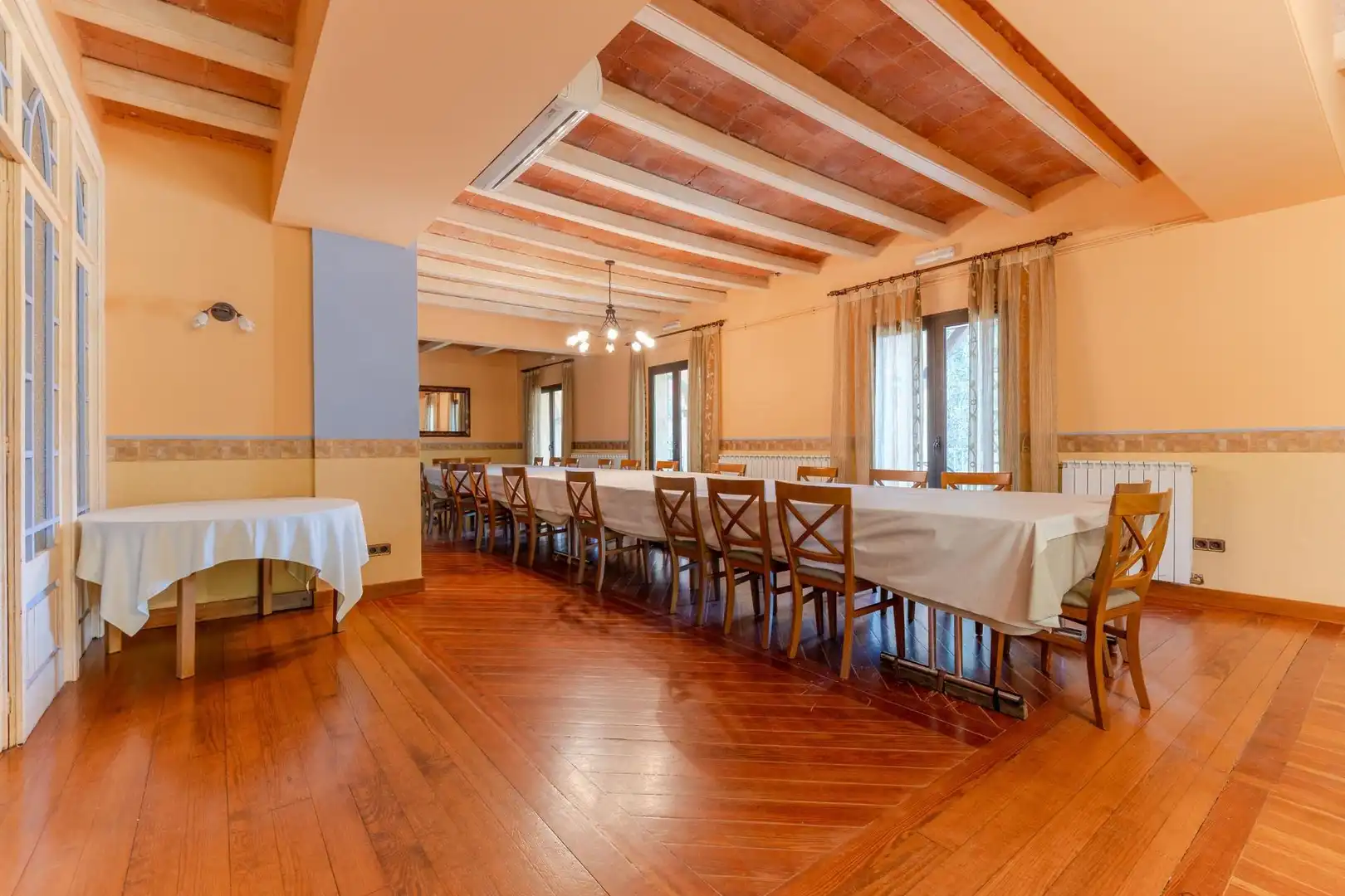 Comedor de Finca rústica en venta en Ripoll, Girona