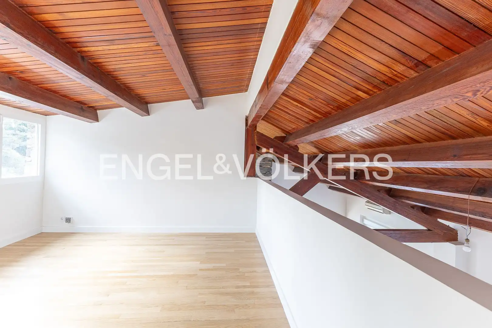 Balcony of Houses for rent in Madrid  with Air Conditioner, Heating and Private garden