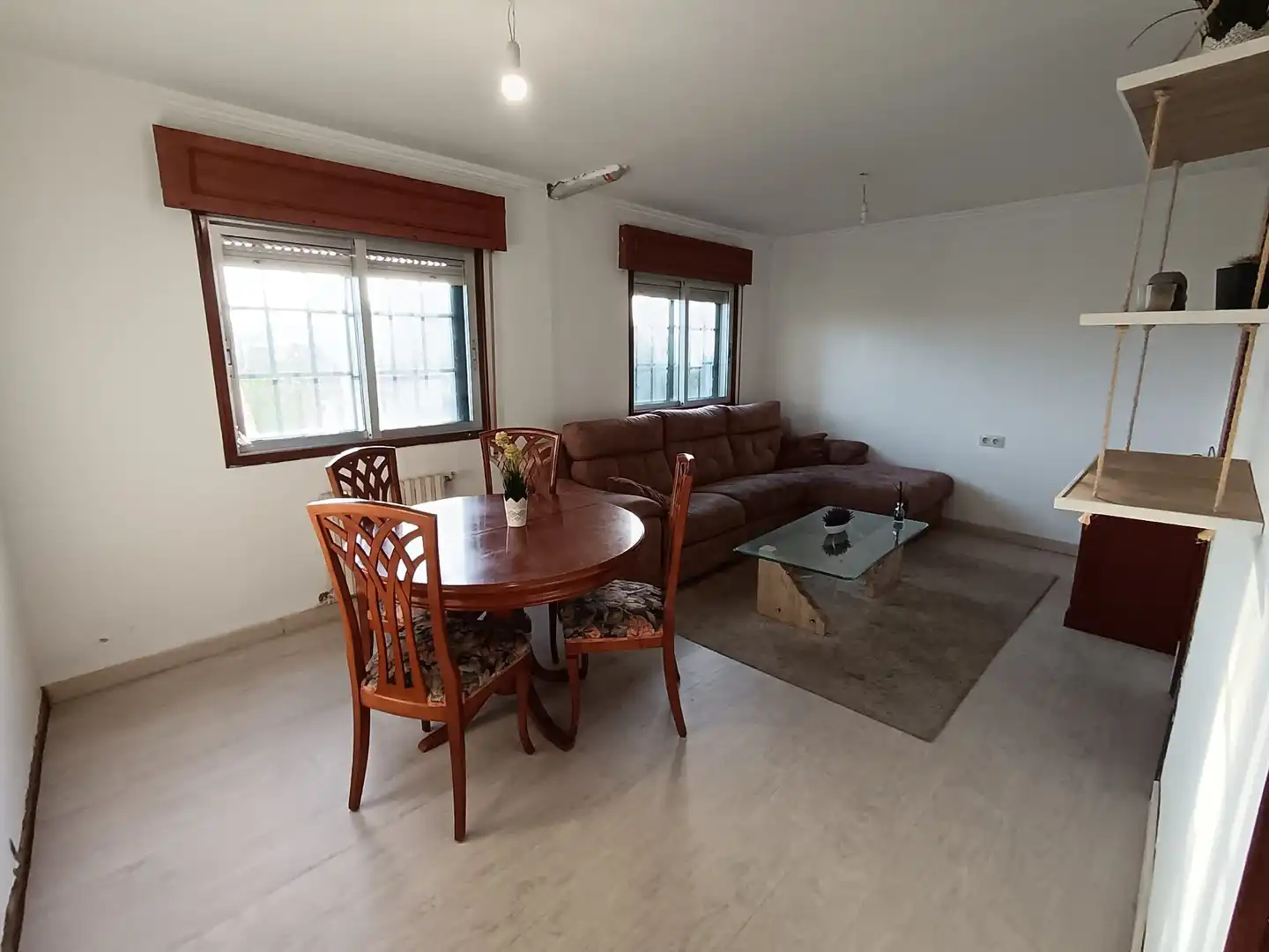 Sala d'estar de Casa o xalet en venda en Pontevedra Capital  amb Calefacció, Jardí privat i Parquet
