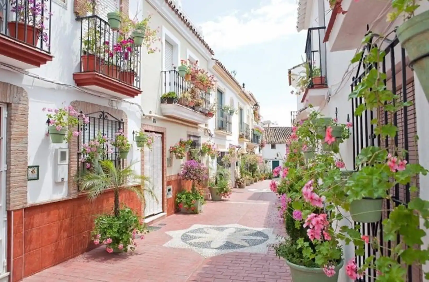Exterior view of Attic for sale in Estepona  with Air Conditioner, Heating and Terrace