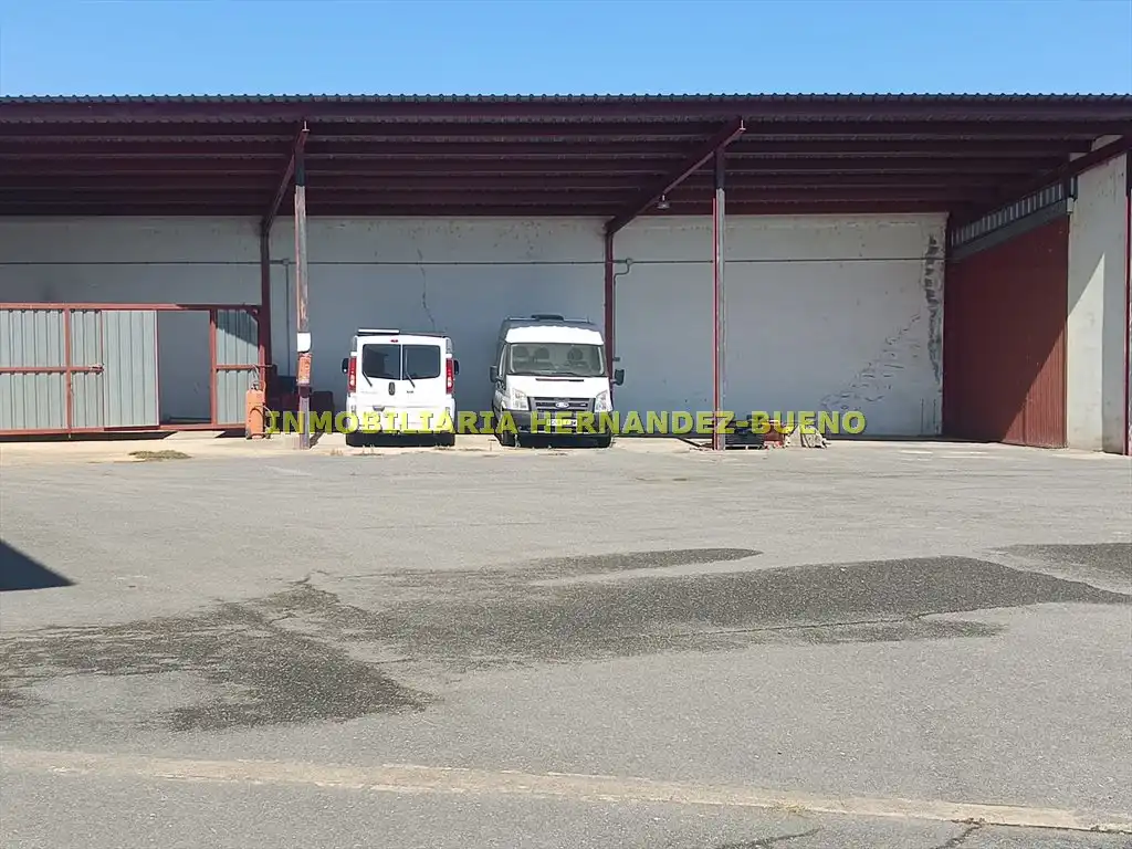 Parkplatz von Büro zur Miete in Salamanca mit Klimaanlage, Heizung und Möbliert